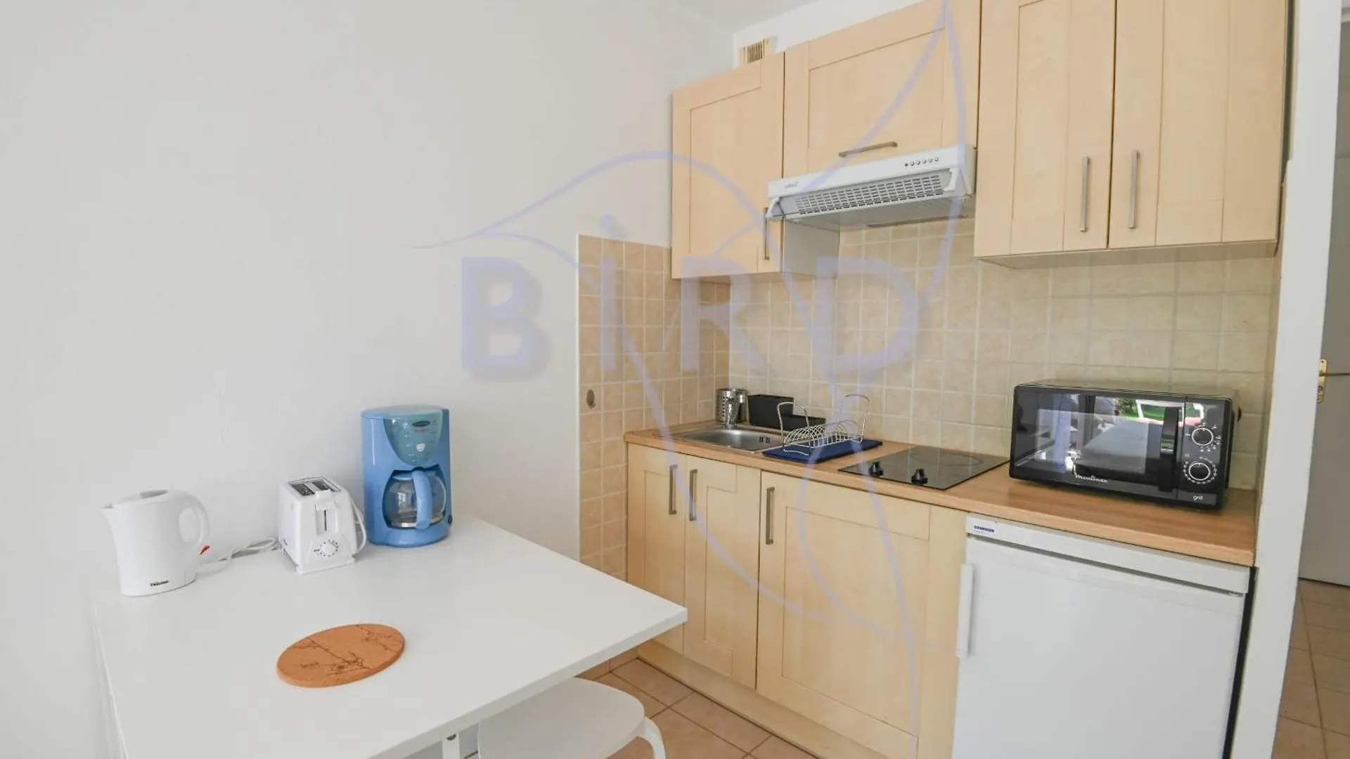 Comfortable Studio Terrace And Private Garden Cannes Apartment