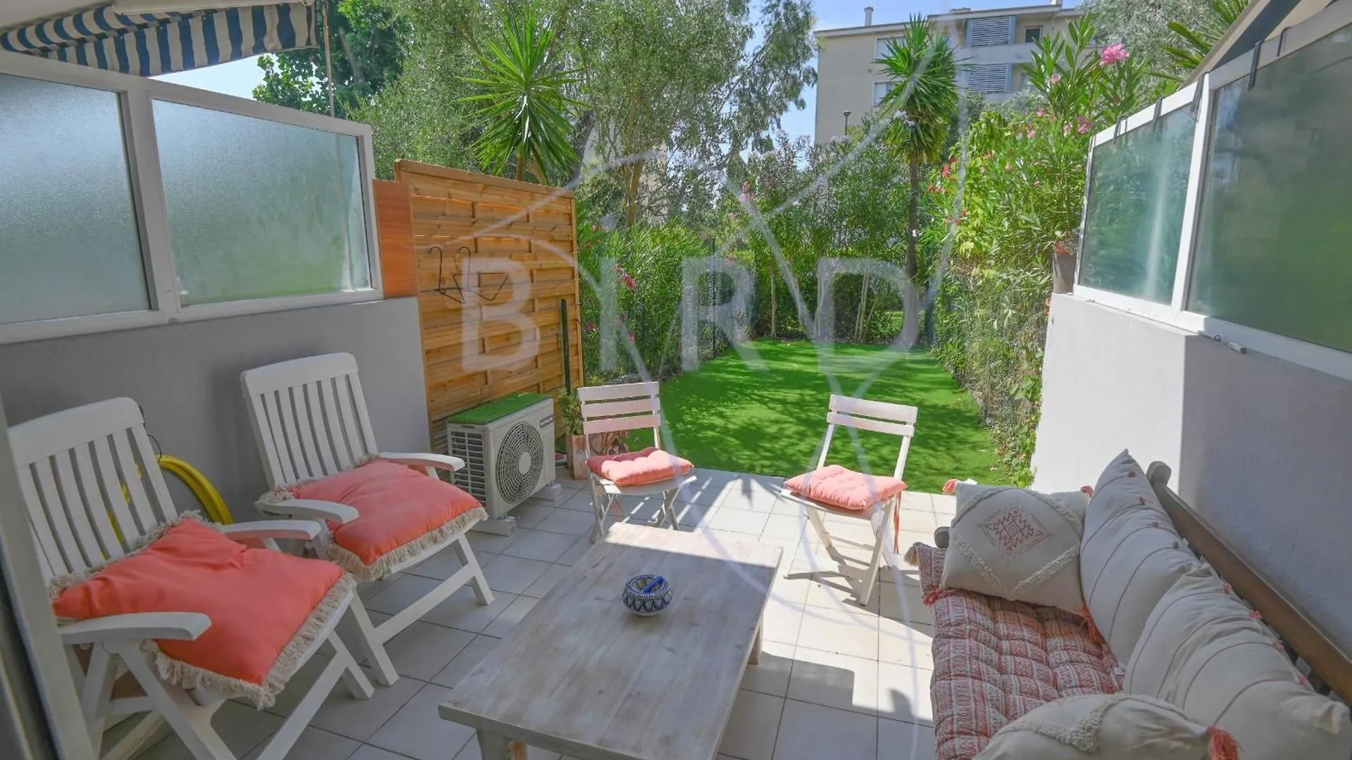 Apartment Comfortable Studio Terrace And Private Garden Cannes
